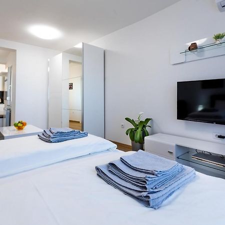 Mb Apartment Σουμπότικα Εξωτερικό φωτογραφία