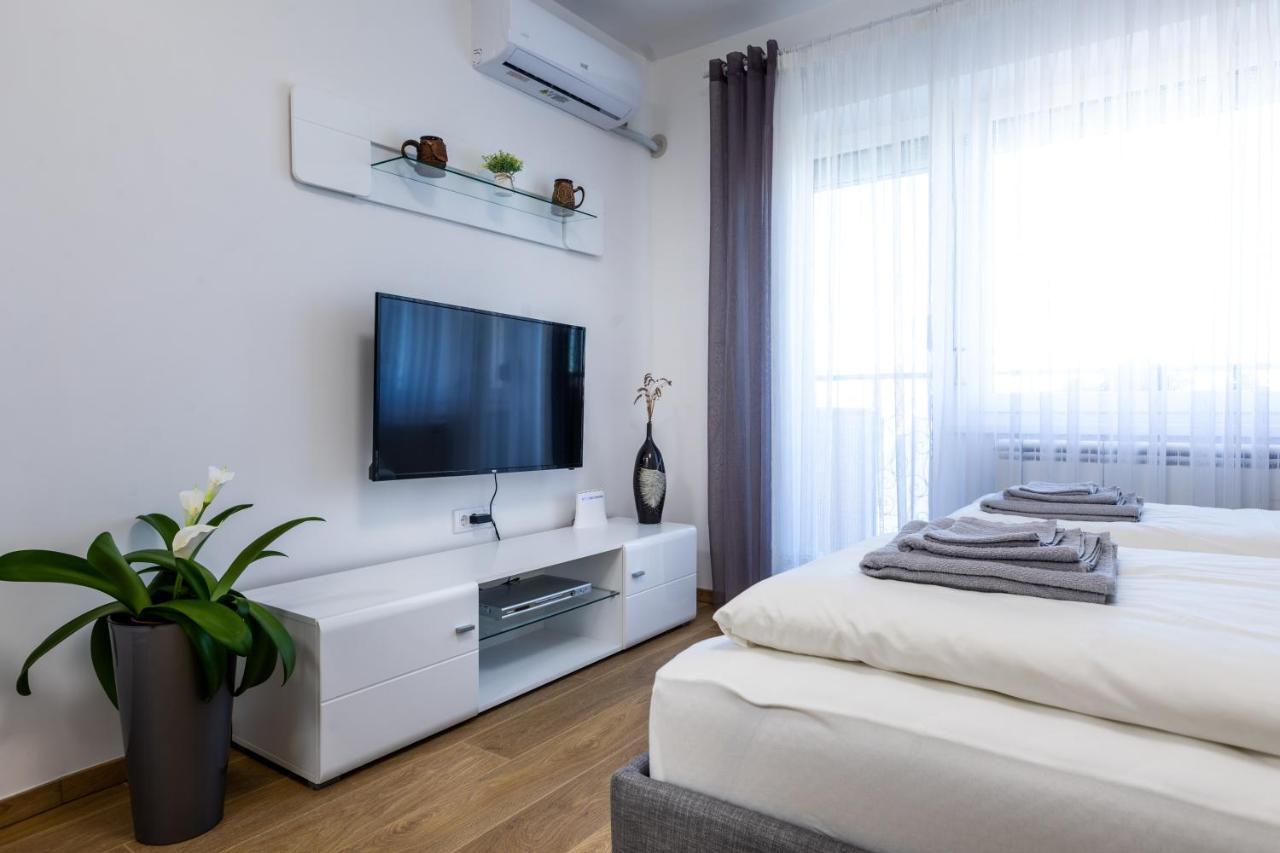 Mb Apartment Σουμπότικα Εξωτερικό φωτογραφία
